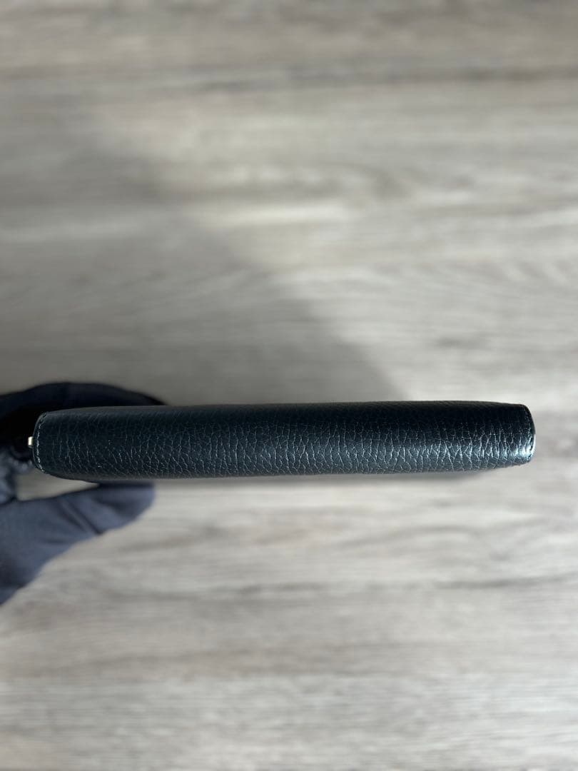 カラマ　【極美品】グッチ インターロッキング 長財布 ラウンドジップ 黒