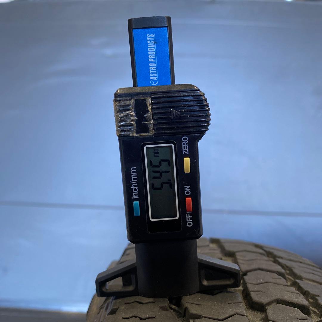 中古溝ありマッドスタータイヤホイールセット145/80R12LT 軽バン、軽トラ