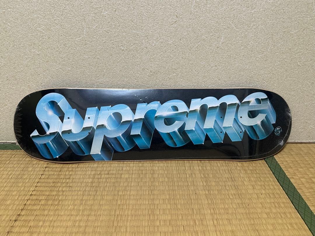 Supreme 3Dロゴスケートボード
