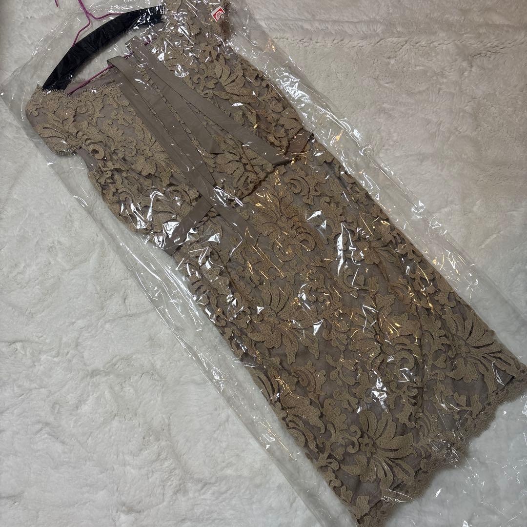 【お値引き】TADASHI SHOJI レースワンピース　サイズ4 ベージュ