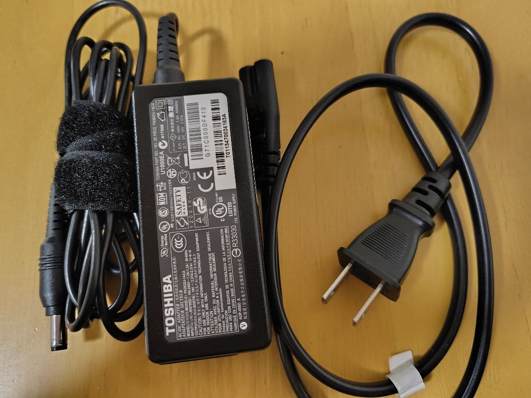 TOSHIBA DynaBook　ノートPC N514/25K