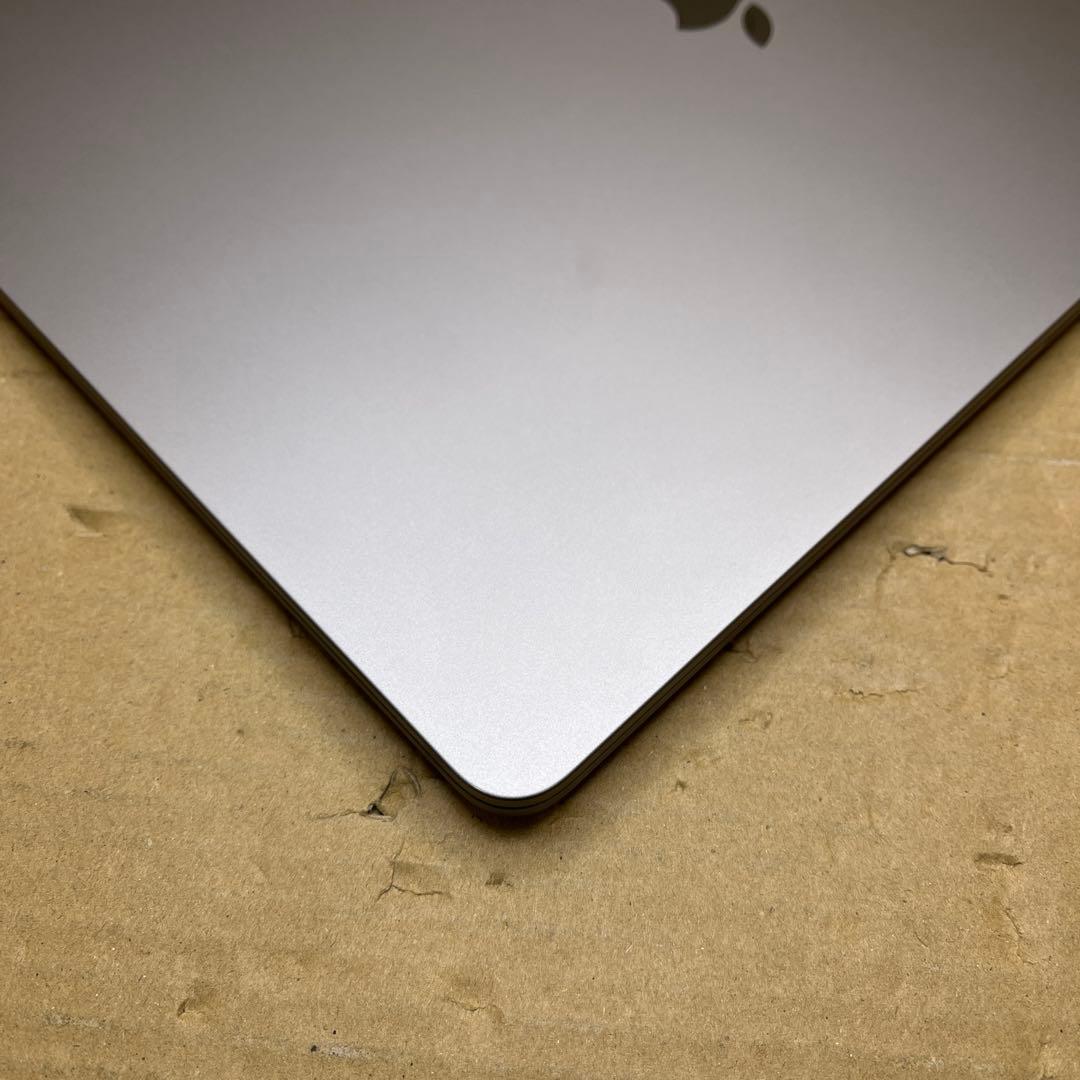 Apple MacBook Air M2 2022 13インチ　スペースグレイ