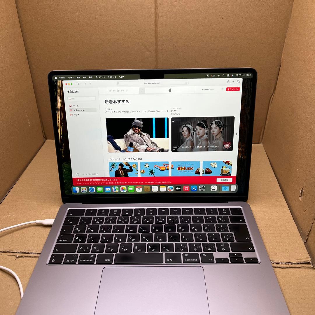 Apple MacBook Air M2 2022 13インチ　スペースグレイ