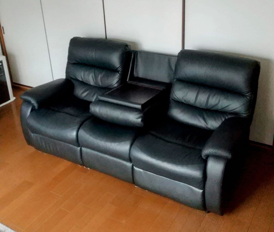 ニトリ 電動リクライニングソファー ビリーバー3 テーブル付き 3人用 黒 本革