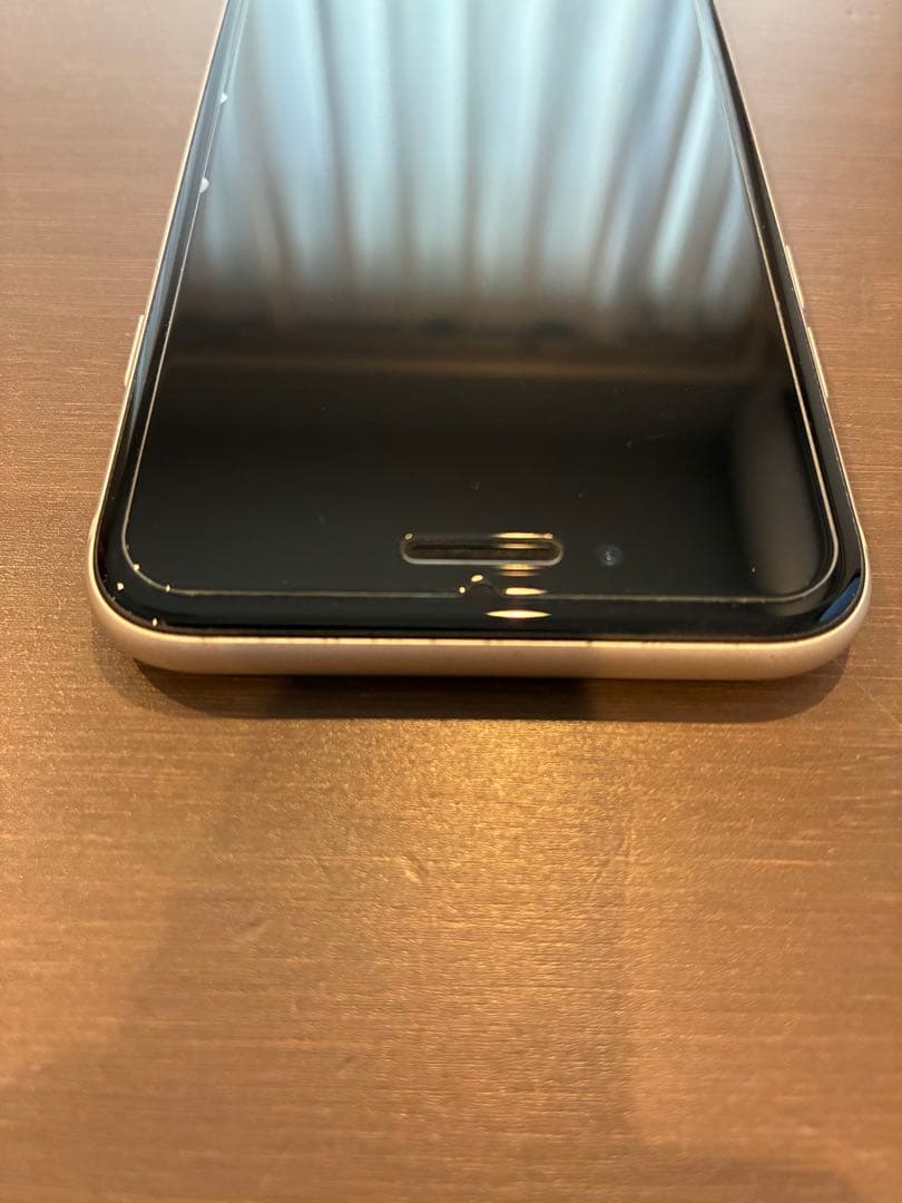 【美品】Apple iPhone SE (第3世代) 64GB