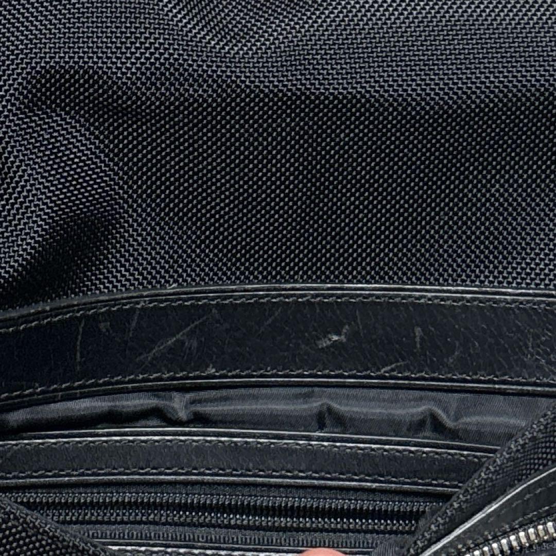 美品　TUMI トュミ　メッセンジャーバッグ　ショルダーバッグ　肩掛け　黒