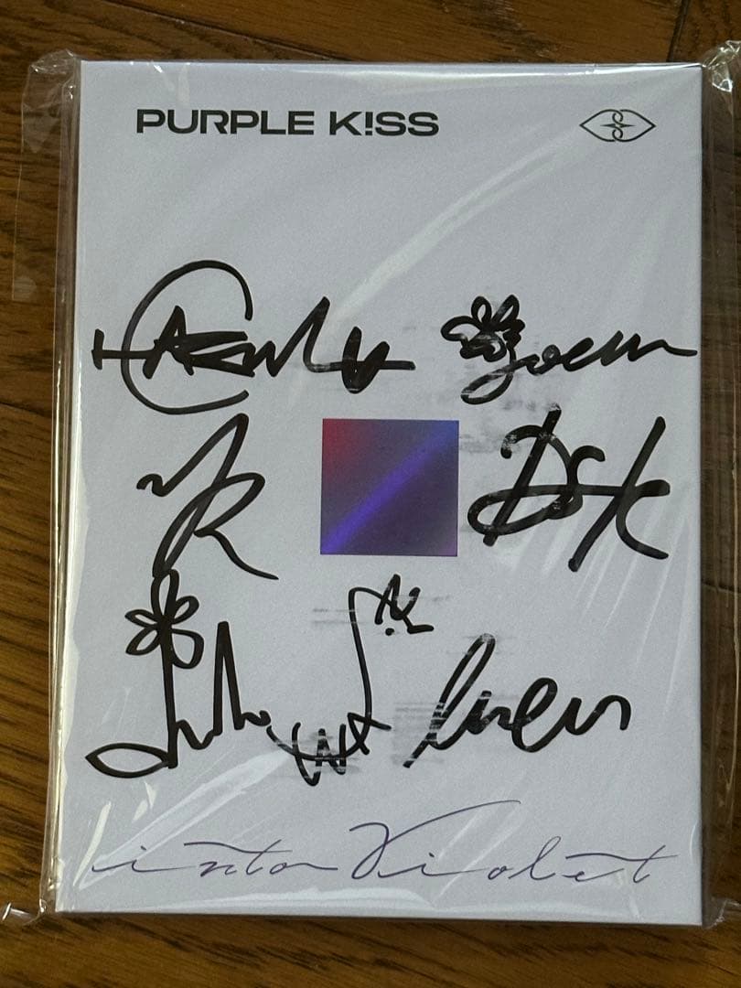 PURPLE KISS パープルキス into violet サイン入りアルバム