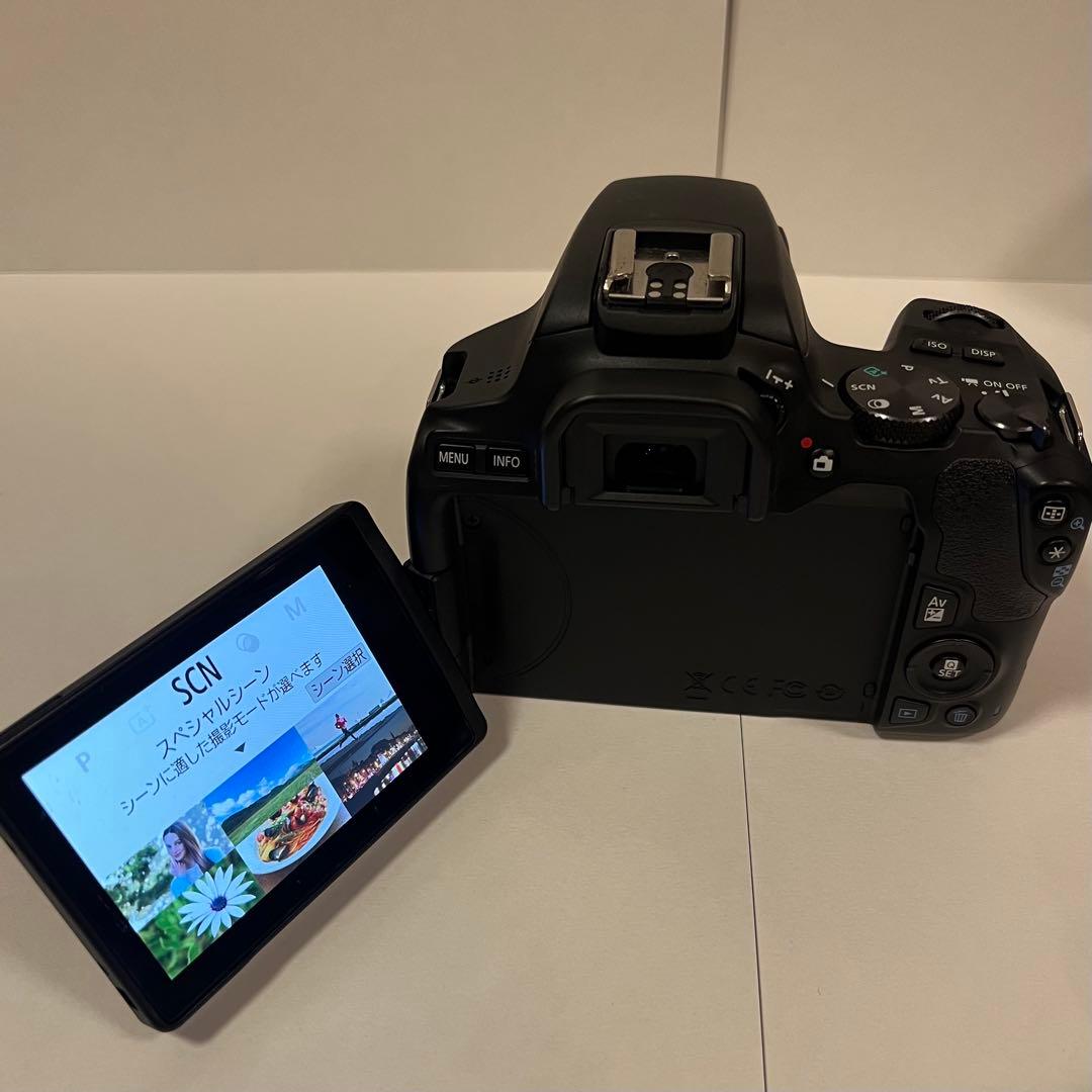 Canon EOS Kiss X10 EF-S 18-55mmレンズ付き