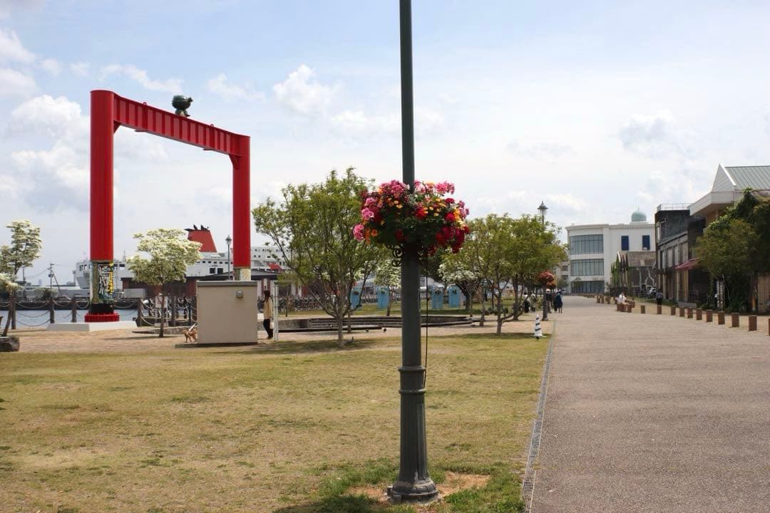 ★ OLYMPUS OM-2N + ★広角レンズ28mm