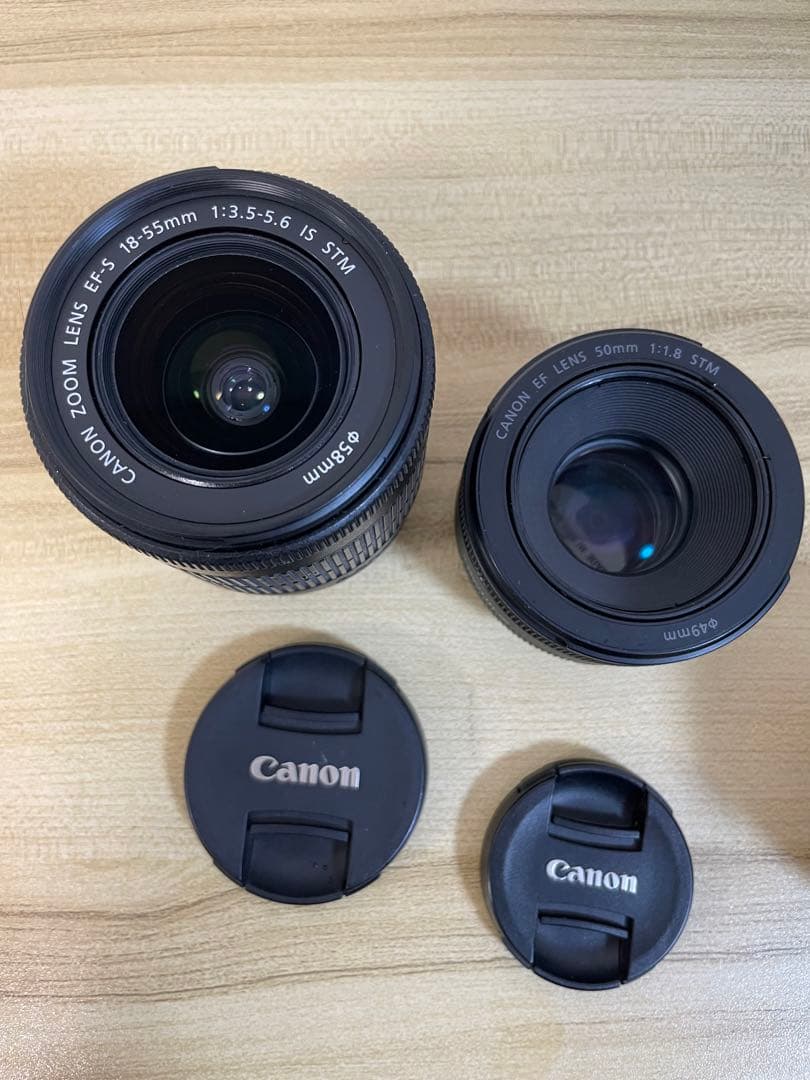 Canon EOS Kiss X7iデジタル一眼レフカメラ + レンズ2本