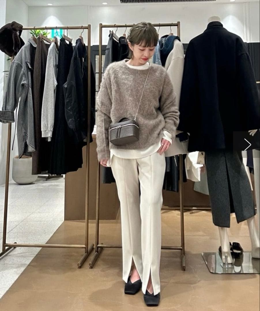 専用⭐️WhimGazette スーリーアルパカクルーネックプルオーバー　モカ