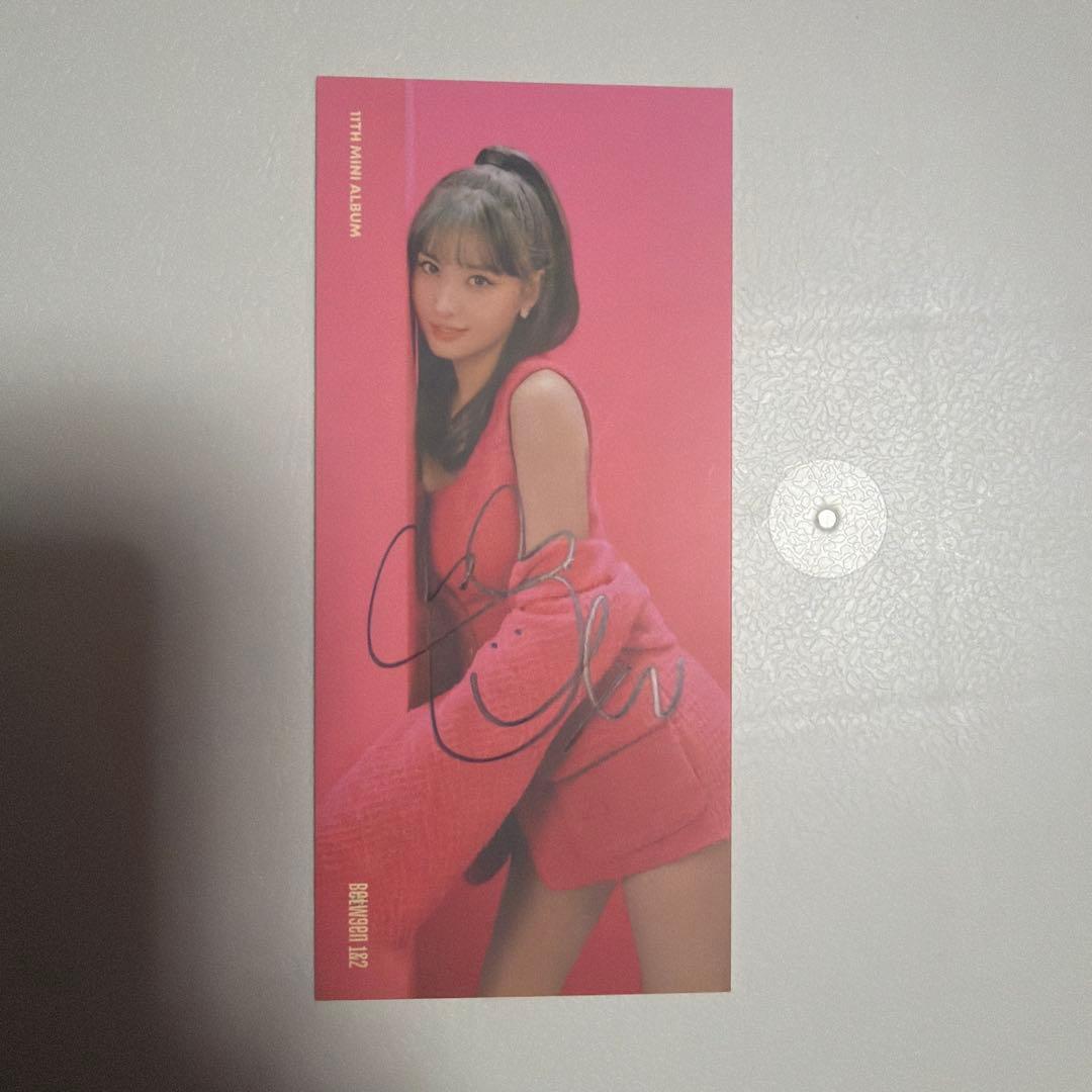 TWICE モモ サイン