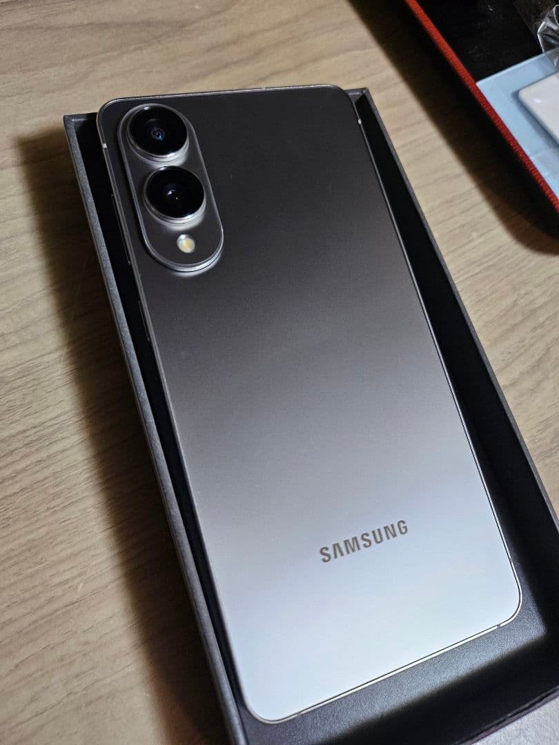 Galaxy S25 Edge 12G/256GB シルバー