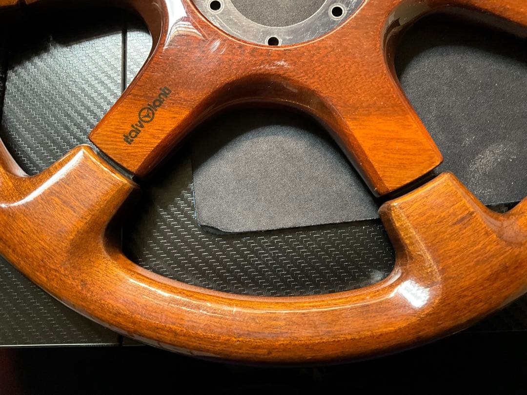 イタルボランテ　4スポーク　ウッドステアリング