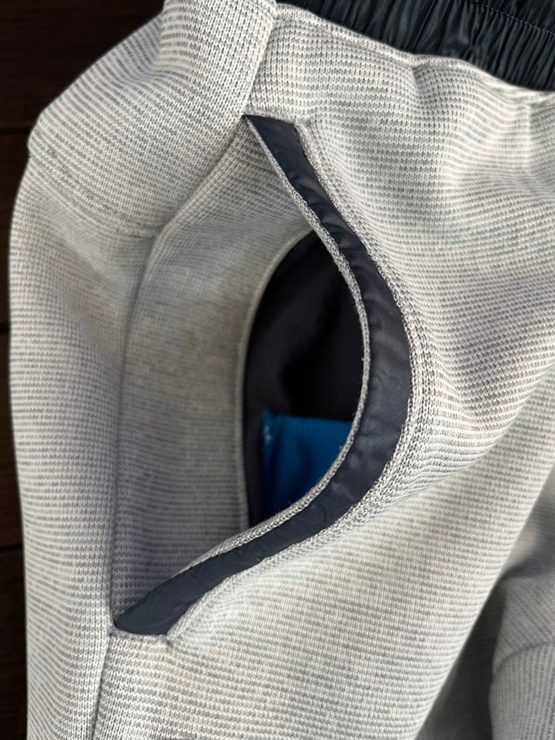 アンダーアーマーUNDER ARMOUR トレーニングウェア 上下2点セット