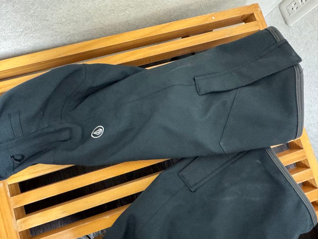 VOLCOM スノーボードウェア ジャケット（GORE-TEX）とパンツセット