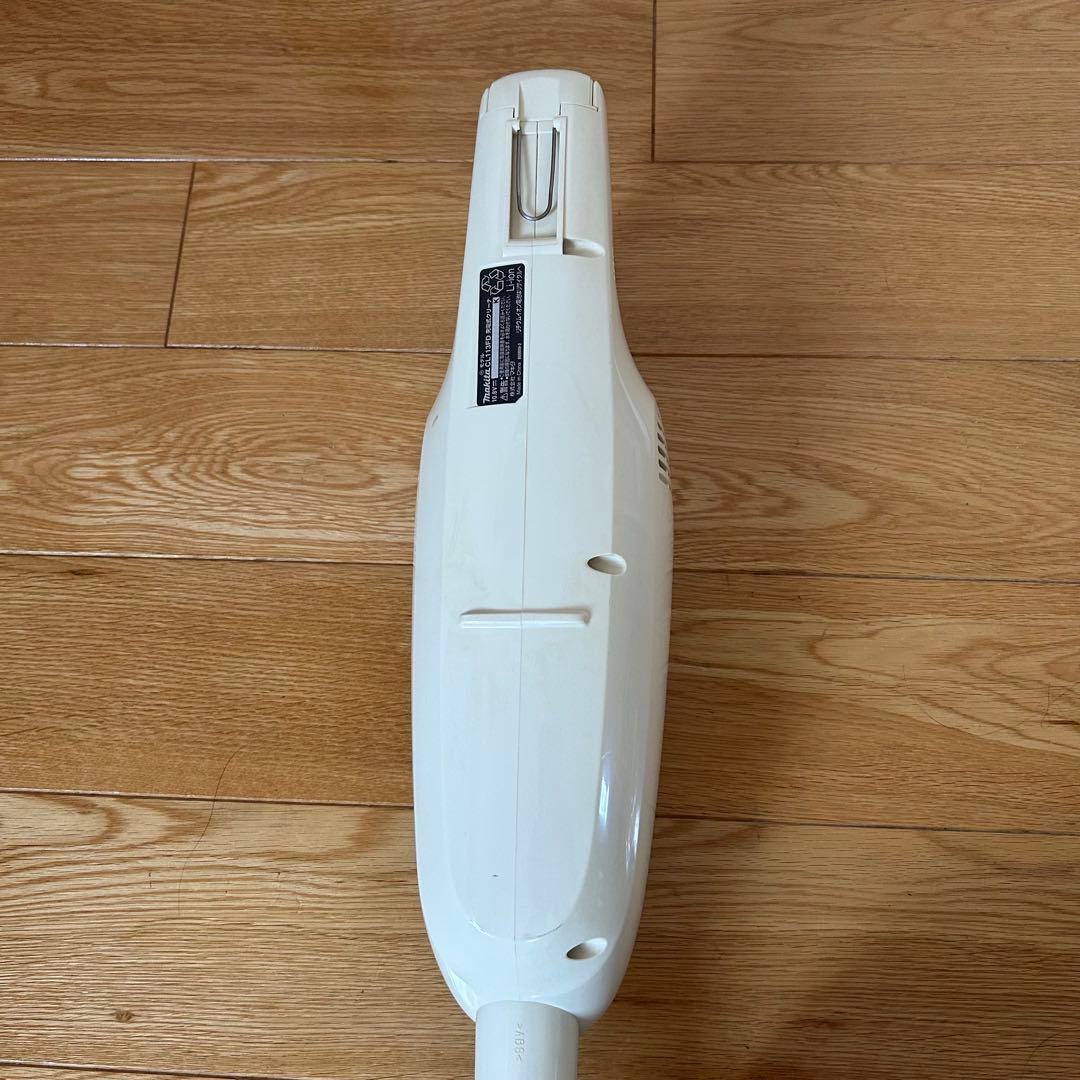 Makita スティッククリーナー TURBO 60 & スタンド付き