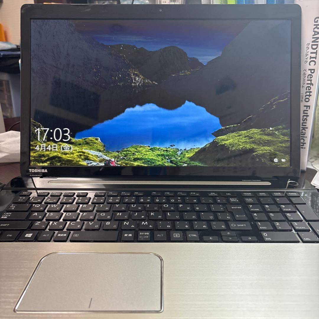 Windowsノート本体 TOSHIBA Dynabook AZ77\TG Satellite S70-B