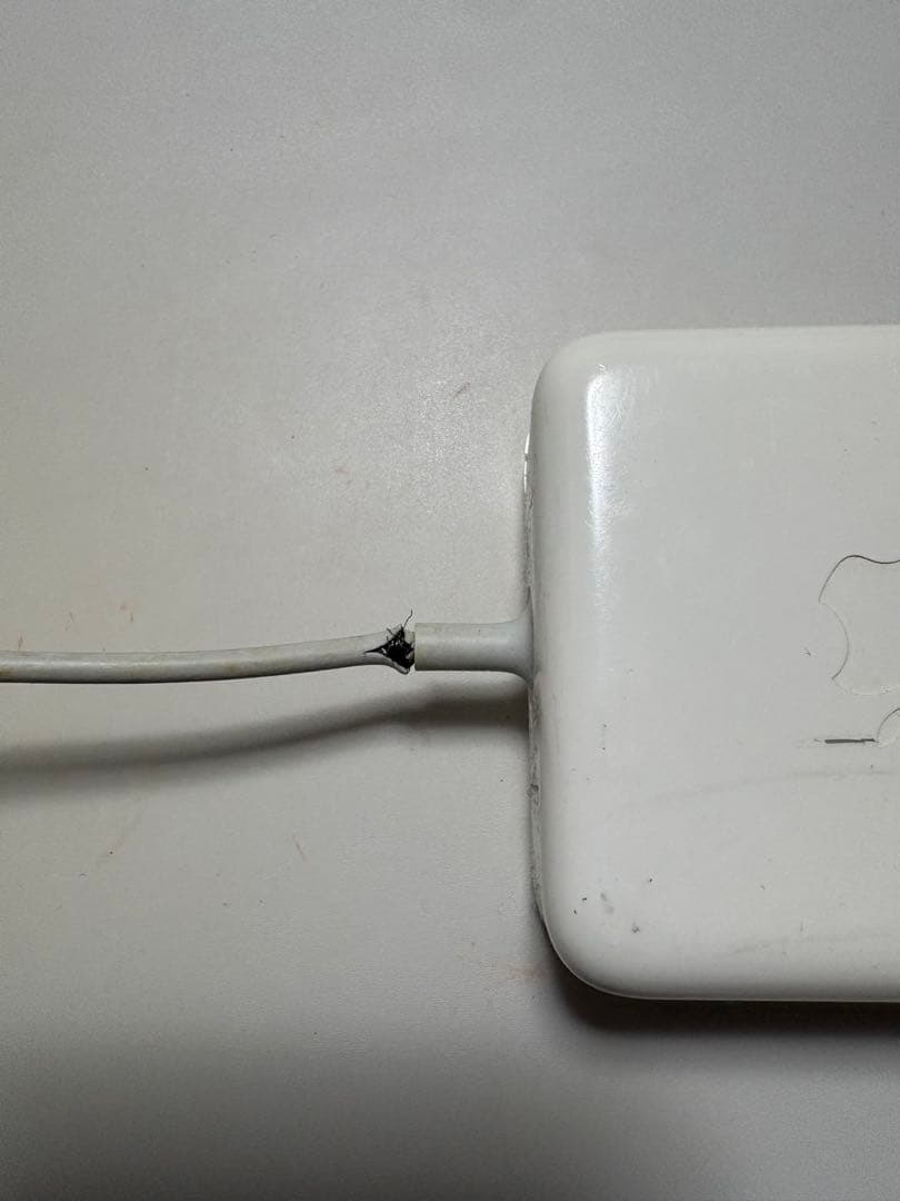 MacBookAir 11インチ A1465 SSD256GB箱あり充電器付き