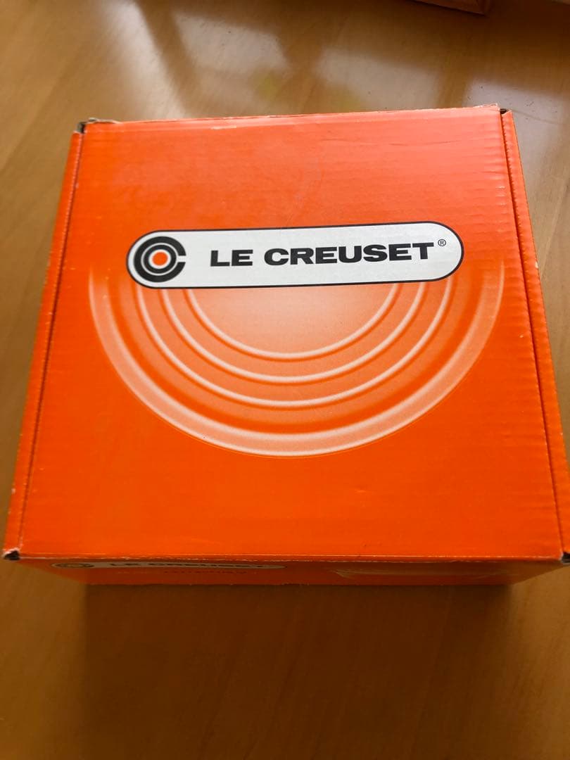AK　ルクルーゼココットLe Creuset ホーロー鍋ホワイト24cm