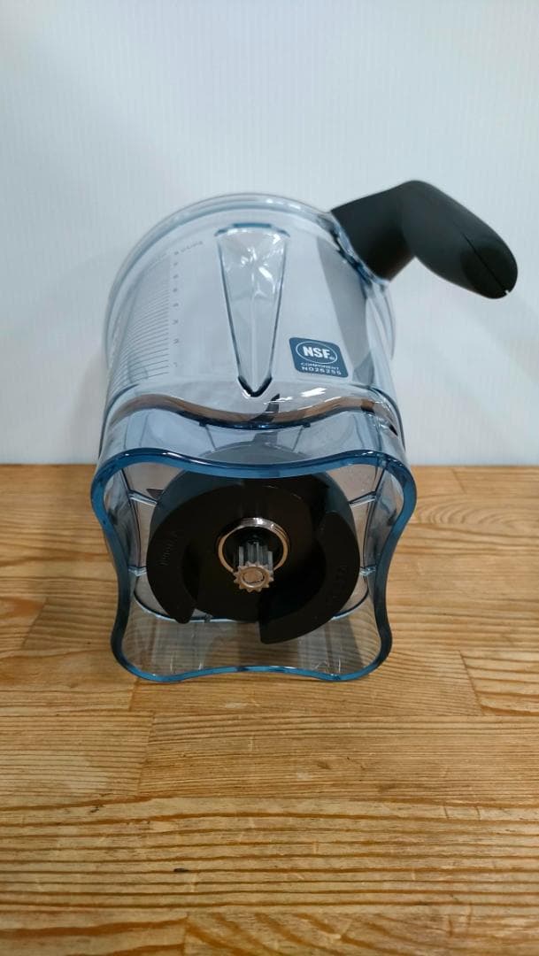 【目立った傷や汚れなし】バイタミックスE520　ホワイト　1623