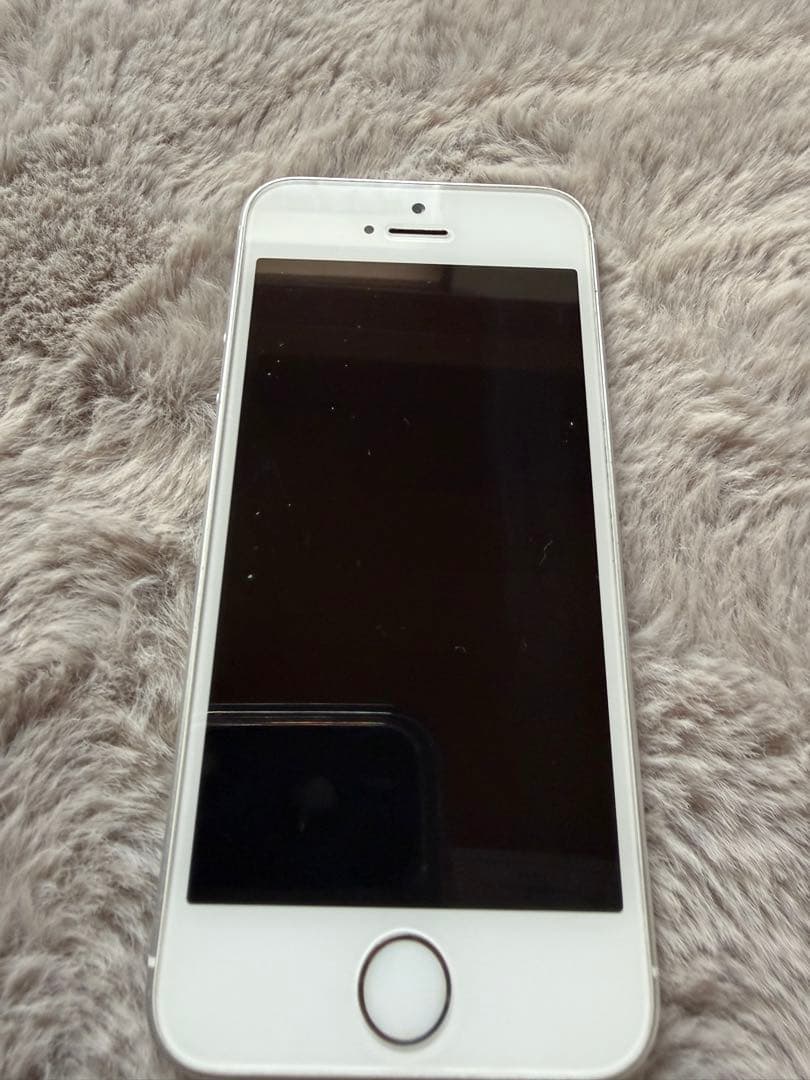 Apple iPhone SE 初代 シルバー 本体 32GB