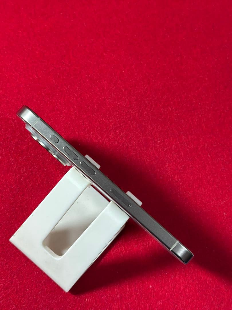 【2074】iPhone 15pro ナチュラルチタニウム256GBsimフリー