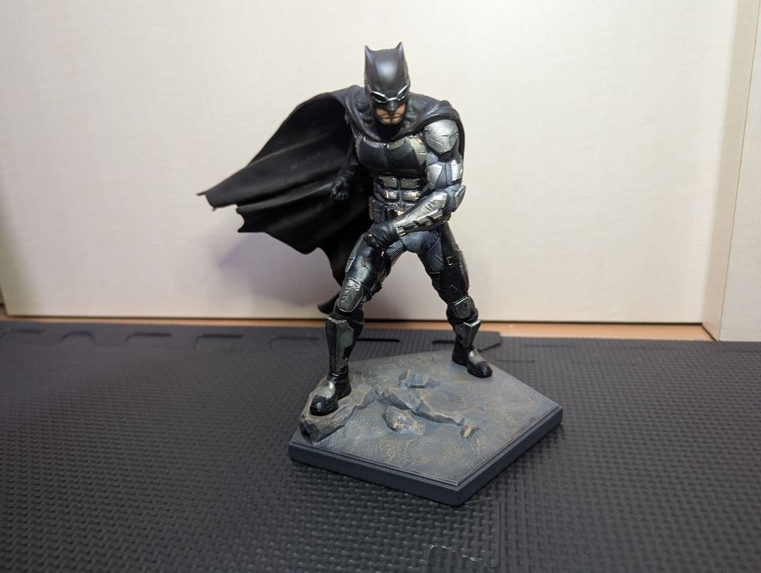 ジャスティス・リーグ バットマン 1/10 スタチュー アイアンスタジオ