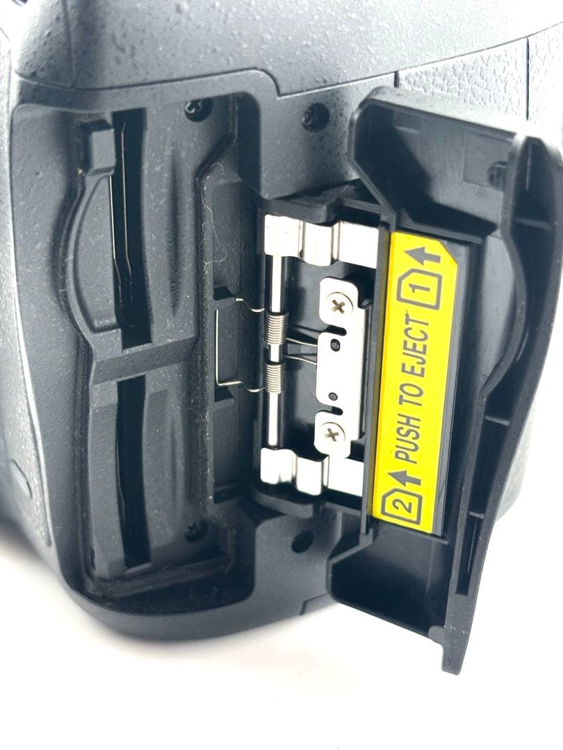 Nikon D7100 18-300mm付 デジタル一眼 セット