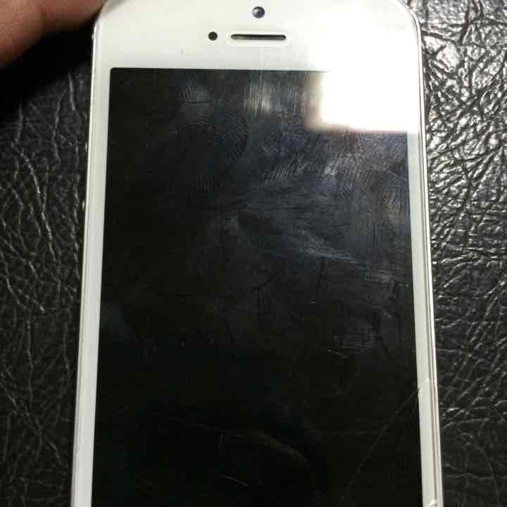 iPhone5s 割れあり ドコモ 16