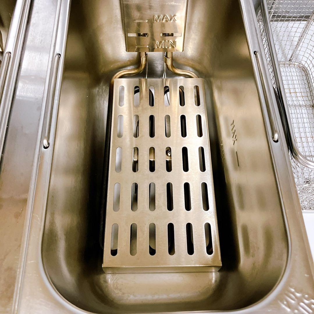 【美品】電気フライヤー　業務用　家庭用　100V 2層式　4L×2