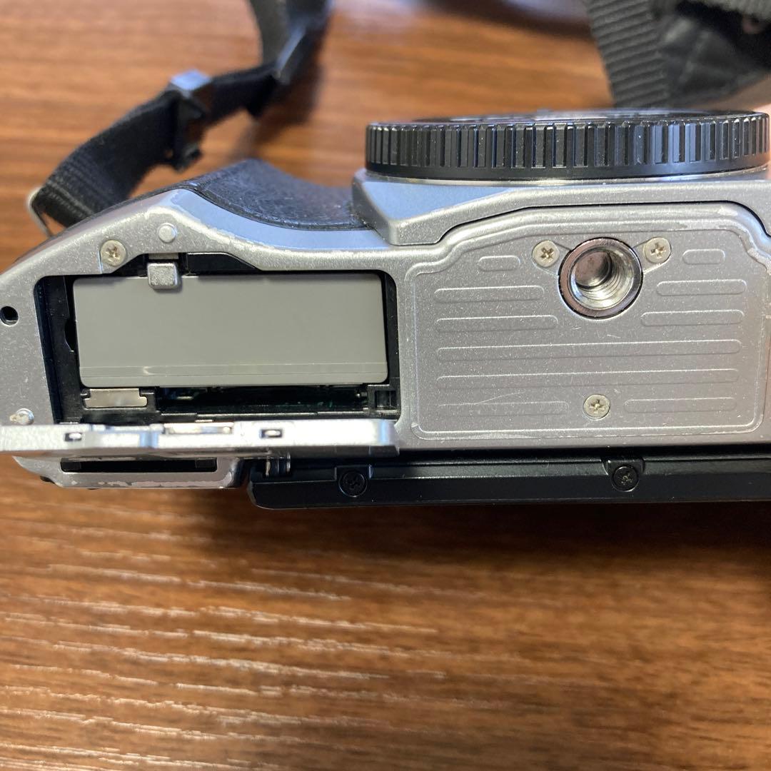 デジタルカメラ OLYMPUS OM-D E-M10