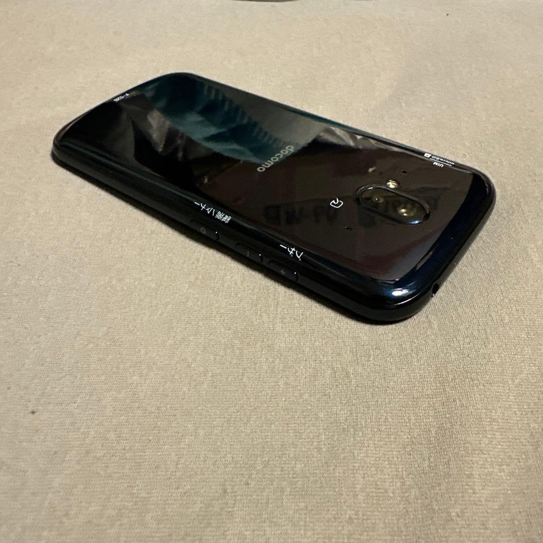 docomo らくらくスマートフォン F-52B SiMフリー 2
