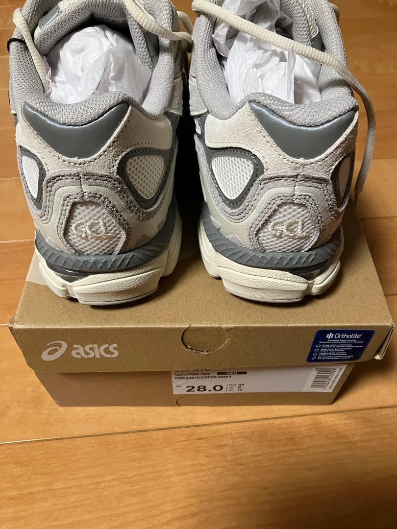 新品未使用 GEL-NYC CREAM/OYSTER GREY 28cm