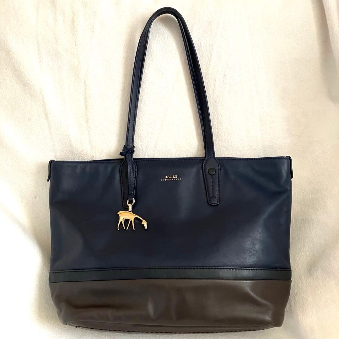 BALLY バリー トートバッグ A4収納 レザー　ビジネス　肩掛け　チャーム