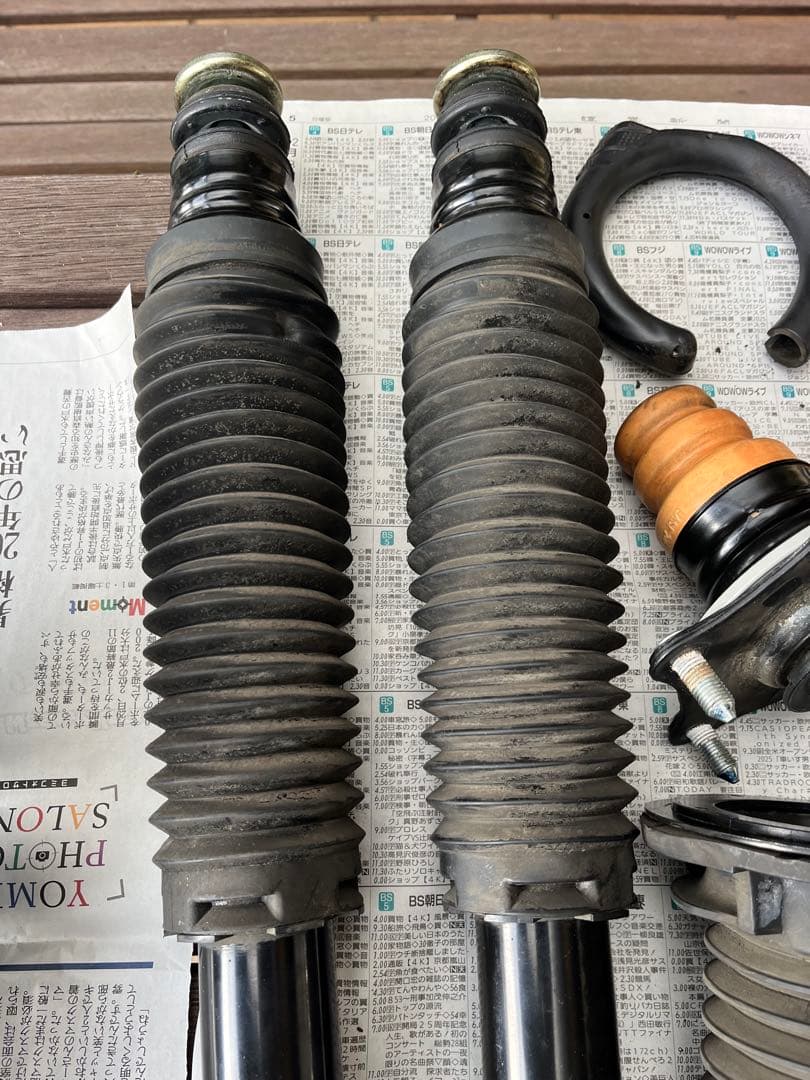 オデッセイRC4 KYB NEW SR MC (フロント) リヤは純正