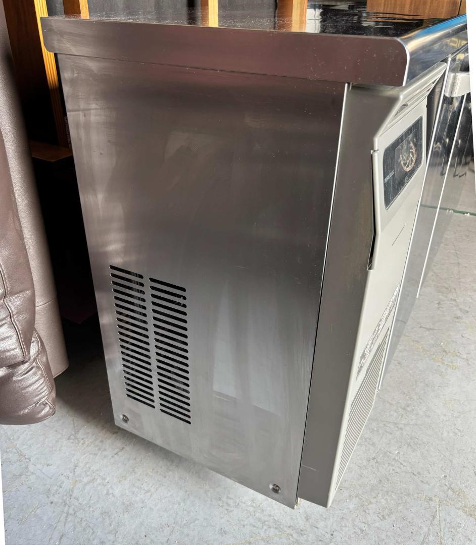 はあみん ホシザキテーブル形冷蔵庫RT-150MTCG幅150cm225L