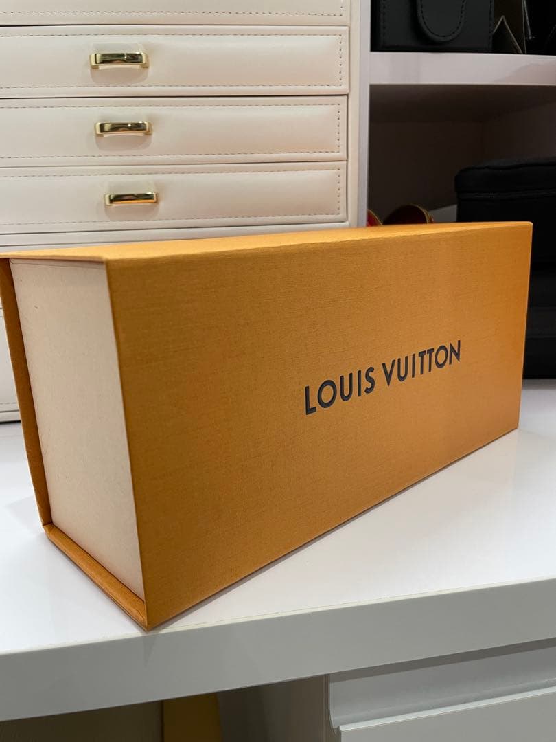 LVルイヴィトンイヤホン