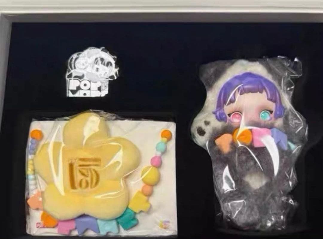 スカルパンダPOPMART SKULLPANDA15周年ぬいぐるみギフトボックス