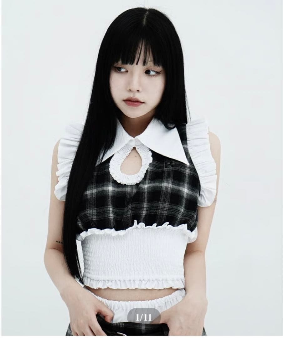 トップス kiss the club bare frill tops black