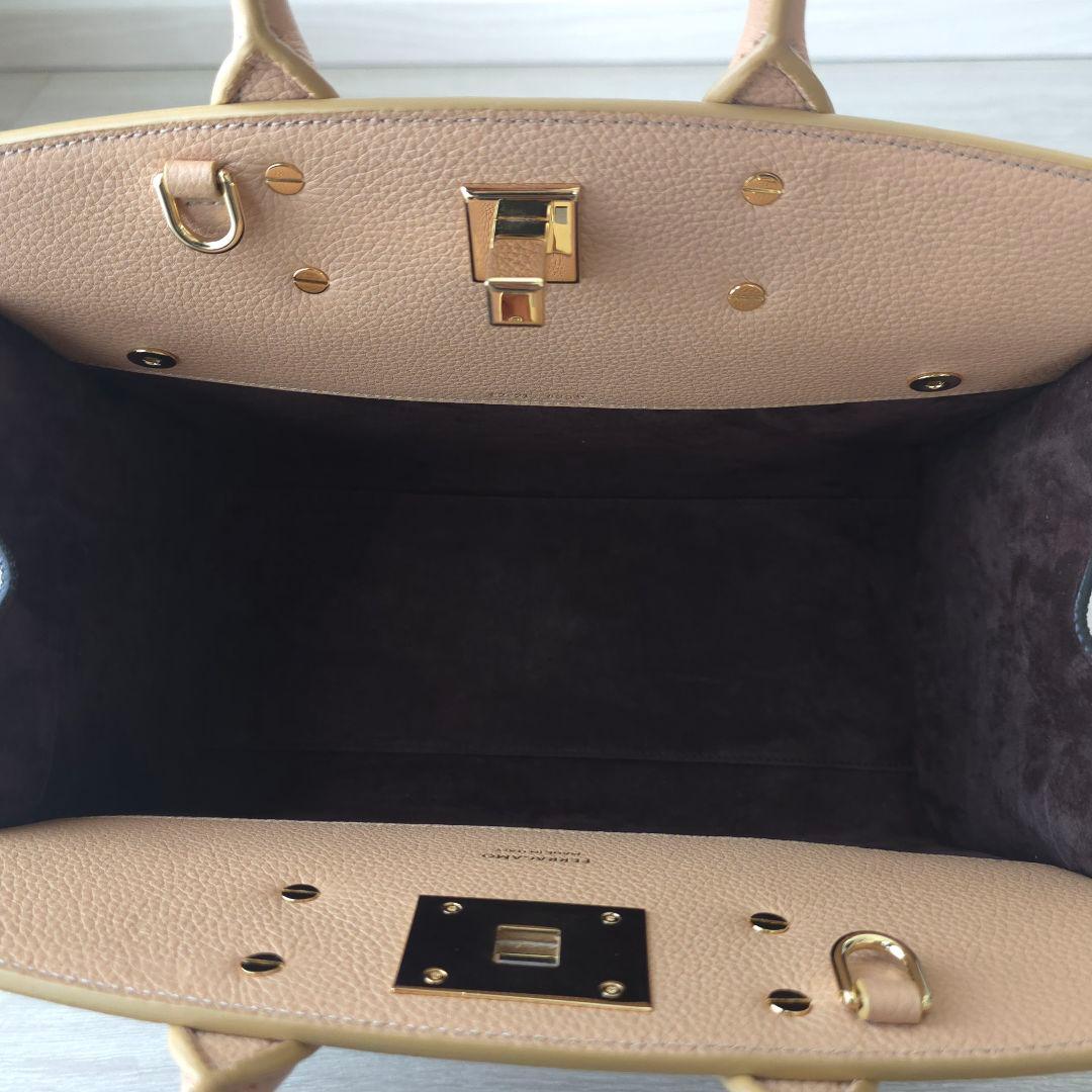 極美品【フェラガモ】スタジオ　ソフト　カラーブロック　2way ハンドバッグ