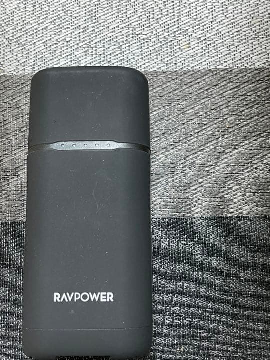 大容量モバイルバッテリーRAVPOWER 20000mAh / AC80W