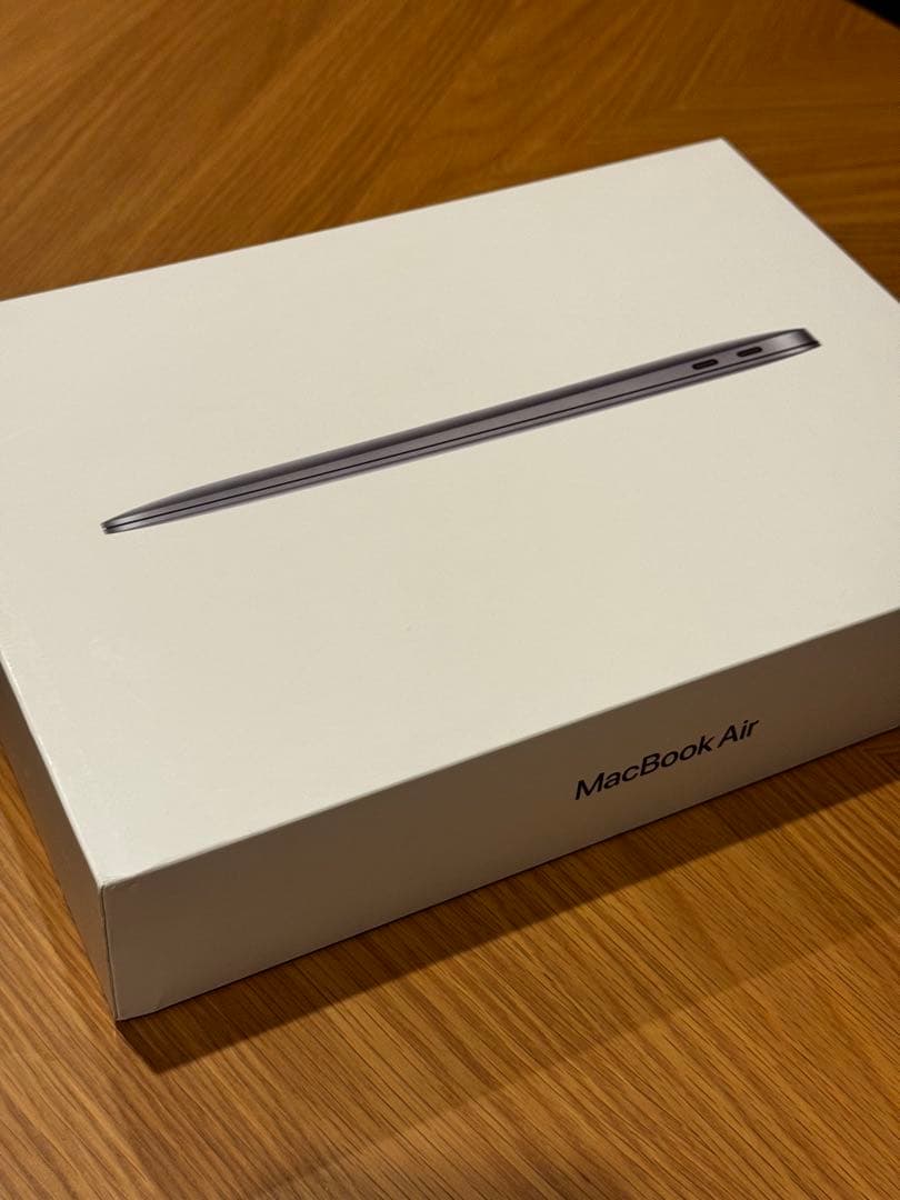 【美品】Apple MacBook Air (M1, 8GB) スペースグレー