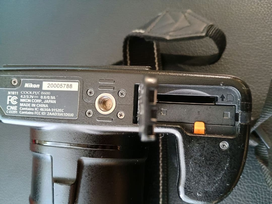 モココ様用　Nikon COOLPIX B600 デジタルカメラ