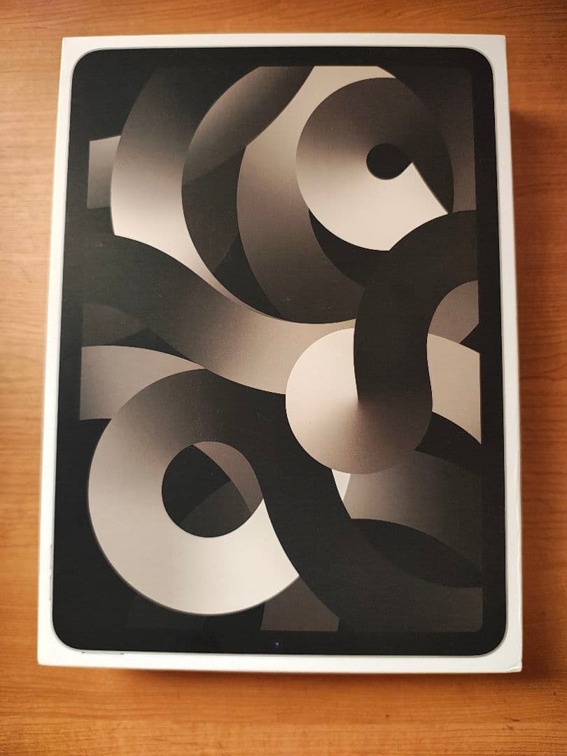 iPad Air (第5世代) 256GB Starlight Wi-Fi 本体