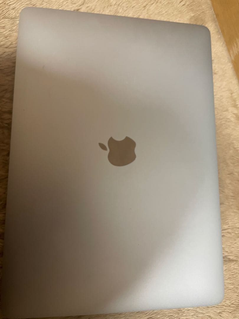 MacBook Air 13インチシルバー2019本体のみ
