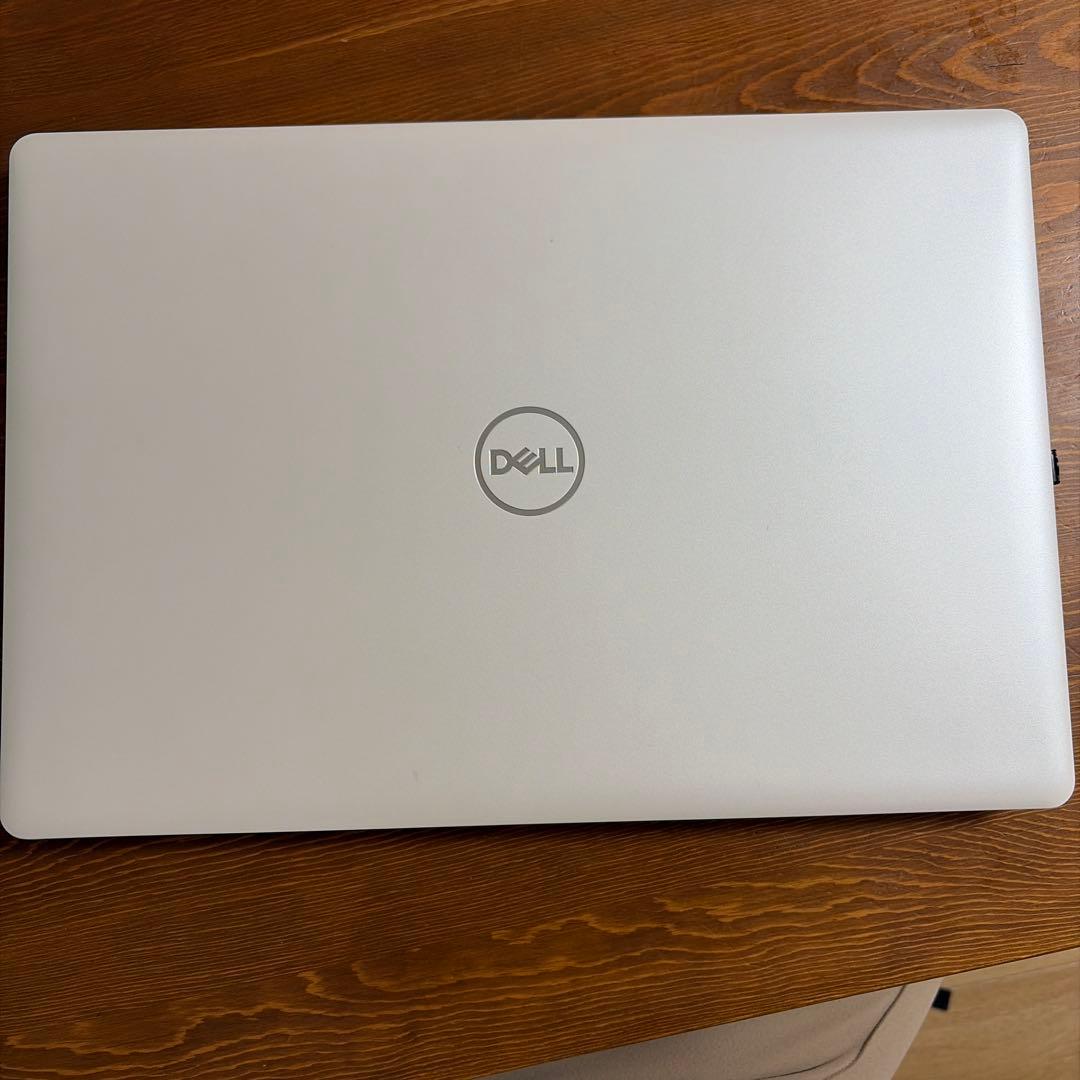 DELL　ノートパソコン