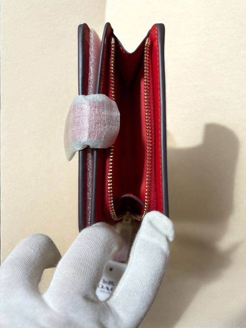 【新品】COACH ★二つ折り財布シグネチャー