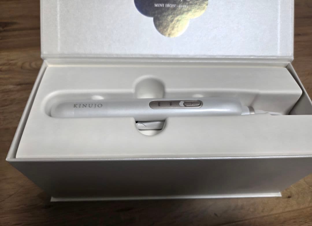 ★最新モデル★KINUJO 絹女　キヌジョ　ヘアーアイロン