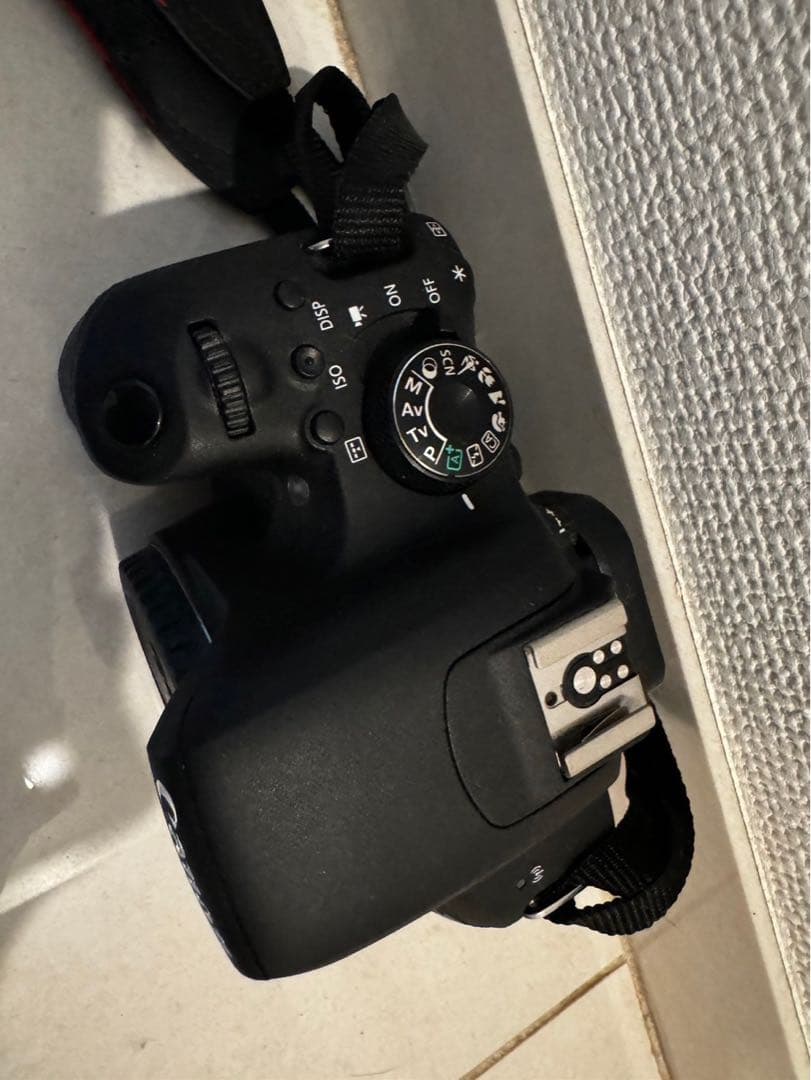 新品未使用　Canon EOS KISS X9i Wズームキット